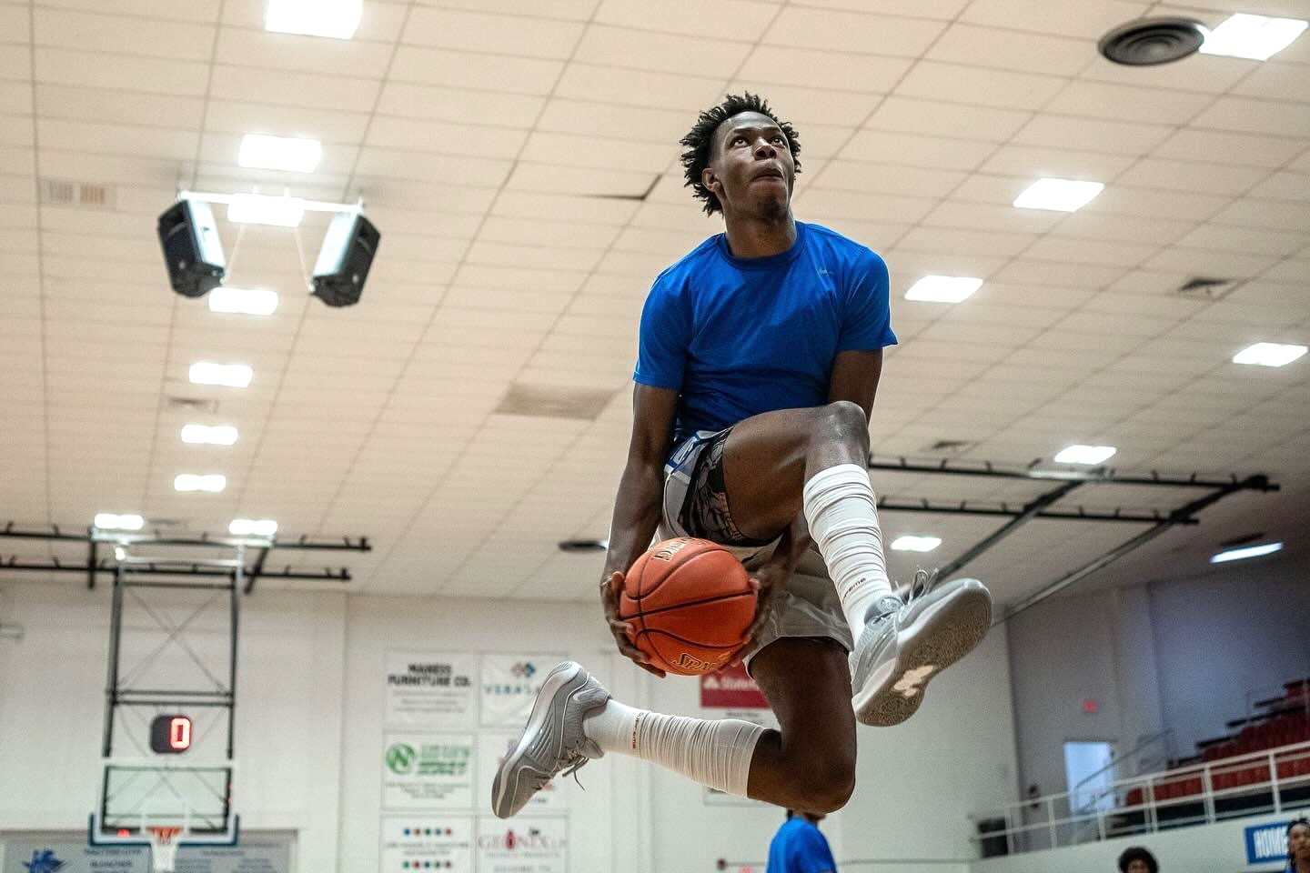 KC BASKETBALL WILL RETURN SOON Lady Rangers back Jan. 1; men come back with conference game