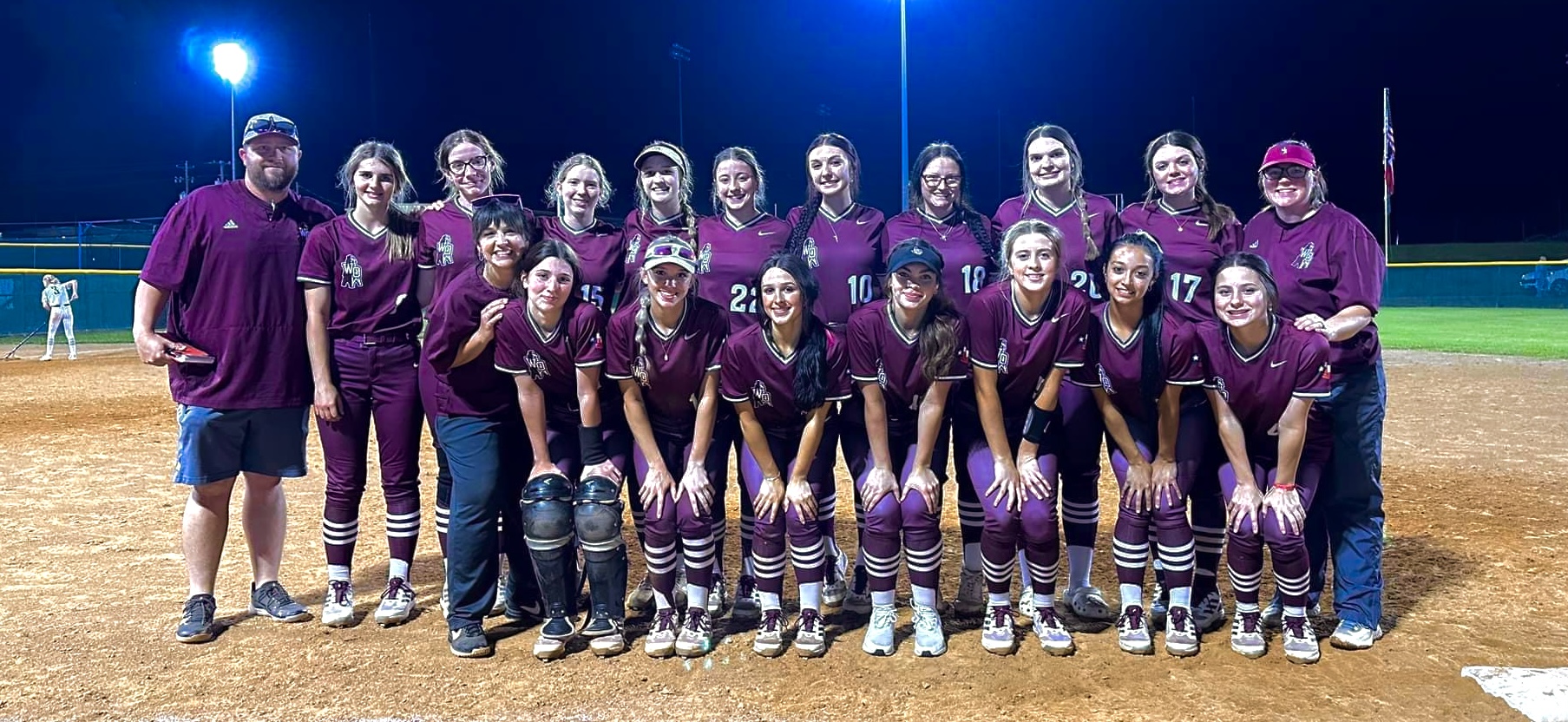 White Oak's Ladynecks, just after beating Hooks in game one of their second (or area) round best-of-three-game series 4-3 win in Marshall on Wednesday. They play game two Friday night in Marshall. The winner of the series moves to the regional quarterfinals to face either Jefferson or Mount Vernon. (Photo courtesy of WHITE OAK LADYNECK SOFTBALL)