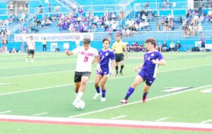 Kilgore's Diego Rojas (9, left) tries to fend off Boerne's Shae Gonzales (3) and David Gil (right) in the first half of the UIL Class 4A State Soccer Tournament's semifinal on Wednesday at Georgetown's Birkelbach Field. Kilgore lost the game, 1-0, and Boerne moves on to the 4A state championship. (Photo by CLAYTON FLETCHER - ETBLITZ.COM)