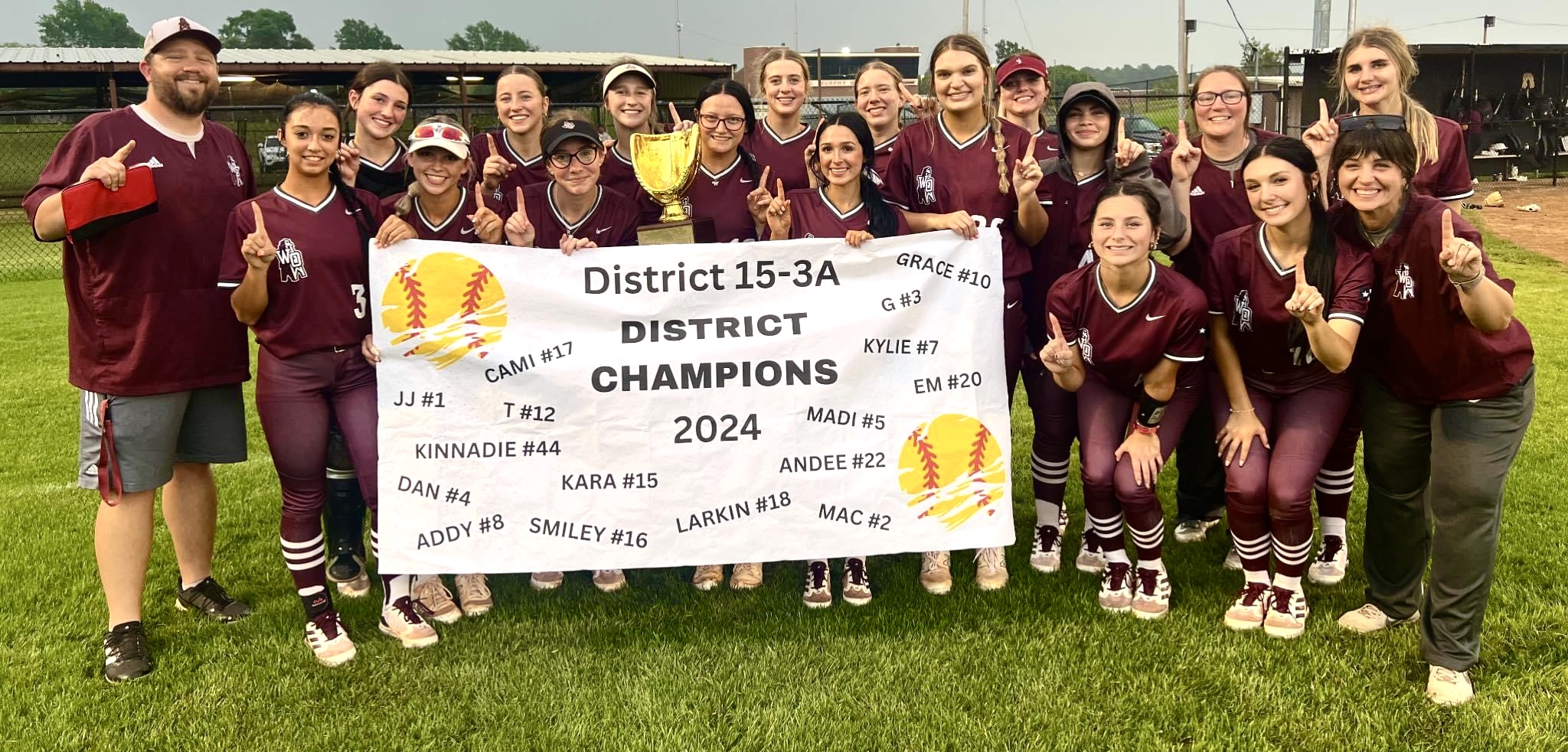 White Oak's softball team and coaches posed for this photo (from White Oak Ladynecks Softball Facebook) a few days ago, after finishing with an unbeaten 10-0 district record. The Ladynecks won the first game of a best-of-three-game contest against Tatum Thursday night at Spring Hill High School in Longview. Game two, and three, if necessary, is set for Friday at 5 p.m., back at Spring Hill. (Photo, again, courtesy of WHITE OAK LADYNECK SOFTBALL FACEBOOK PAGE)
