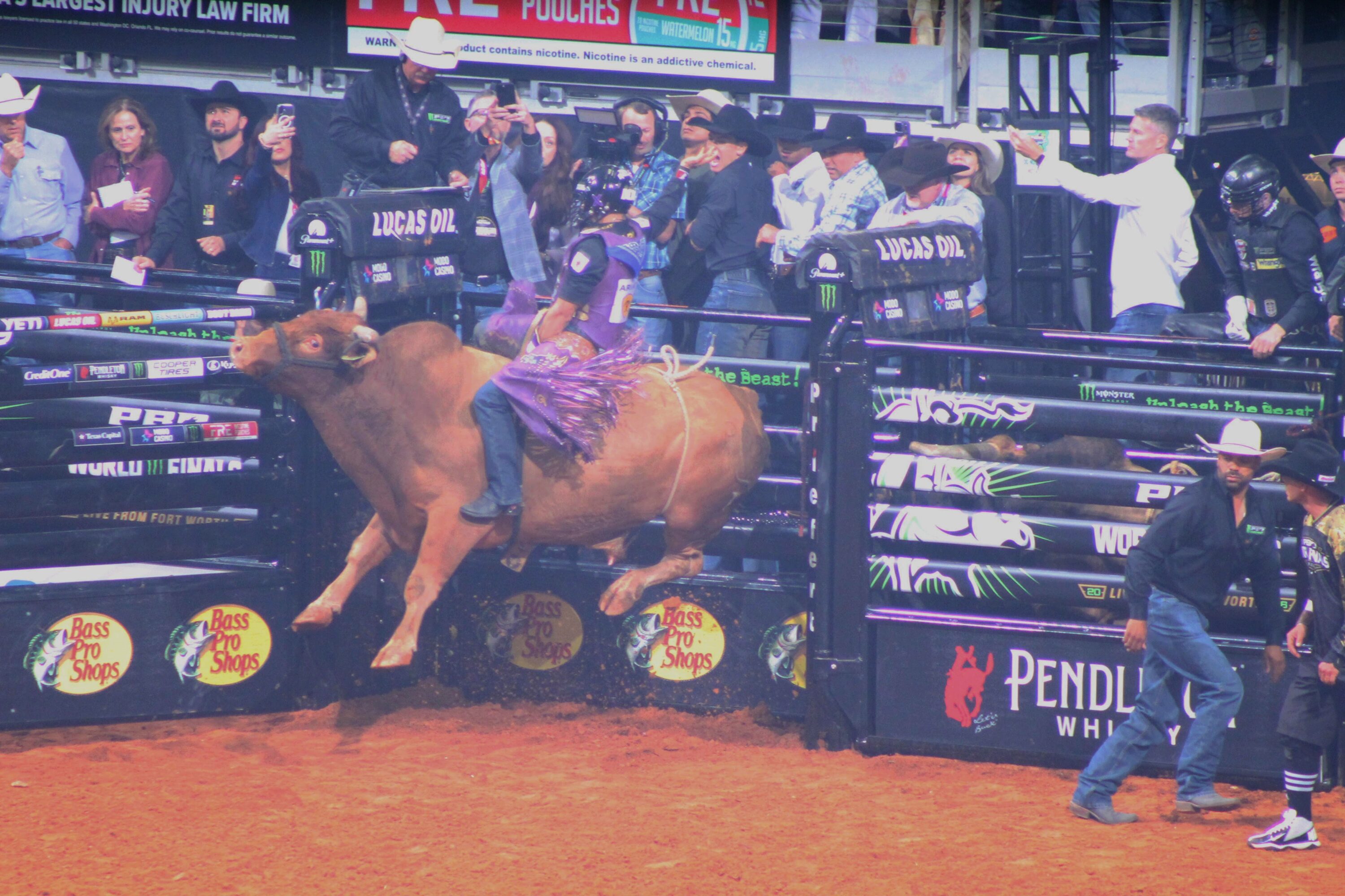 PBR-Thiago-Salgado-on-Oyster-Creek-Brawler-90.05-round-winner-2-3000x2000.jpg